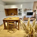 Margarita - Superbe T2 Avec Parking Et Terrasse A 2 Pas De La
