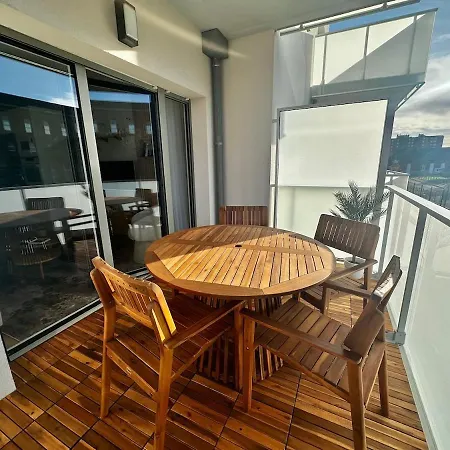 Margarita - Superbe T2 Avec Parking Et Terrasse à 2 Pas De La Appartement *