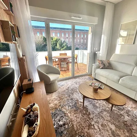 Margarita - Superbe T2 Avec Parking Et Terrasse à 2 Pas De La Appartement