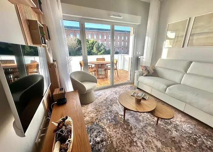 Margarita - Superbe T2 Avec Parking Et Terrasse à 2 Pas De La Appartement
