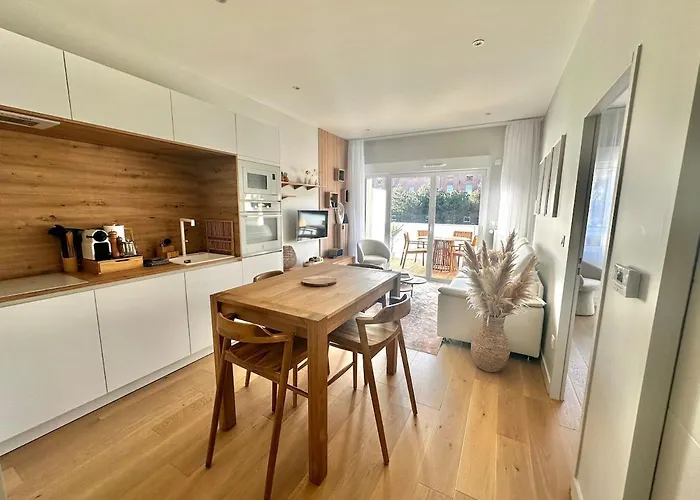 Margarita - Superbe T2 Avec Parking Et Terrasse à 2 Pas De La