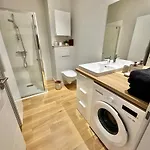 Margarita - Superbe T2 Avec Parking Et Terrasse A 2 Pas De La Apartment *