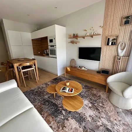 Апартаменты Margarita - Superbe T2 Avec Parking Et Terrasse A 2 Pas De La *